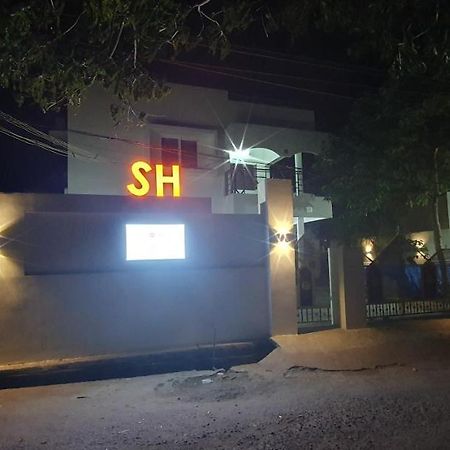 Oonjal Veedu Apartment Kuttalam  Bagian luar foto