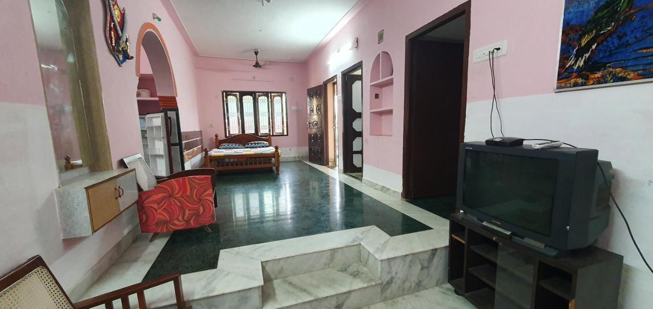 Oonjal Veedu Apartment Kuttalam  Bagian luar foto